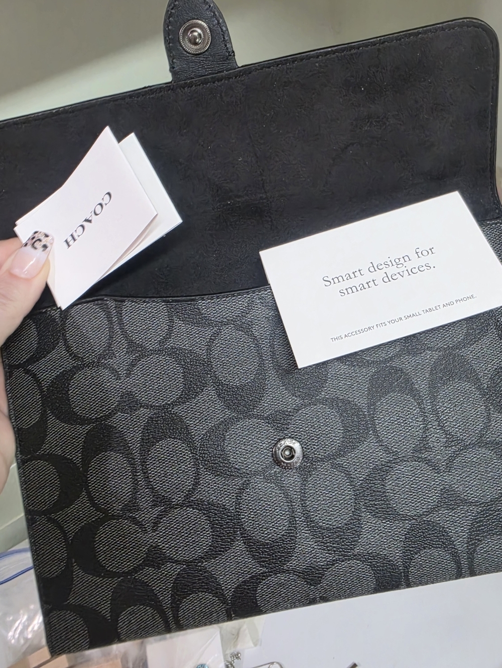 Coach Black & Charcoal Signature Envelope Clutch SMALL TABLET CASE 👀 Mini Ipad - Picture 4 of 8
